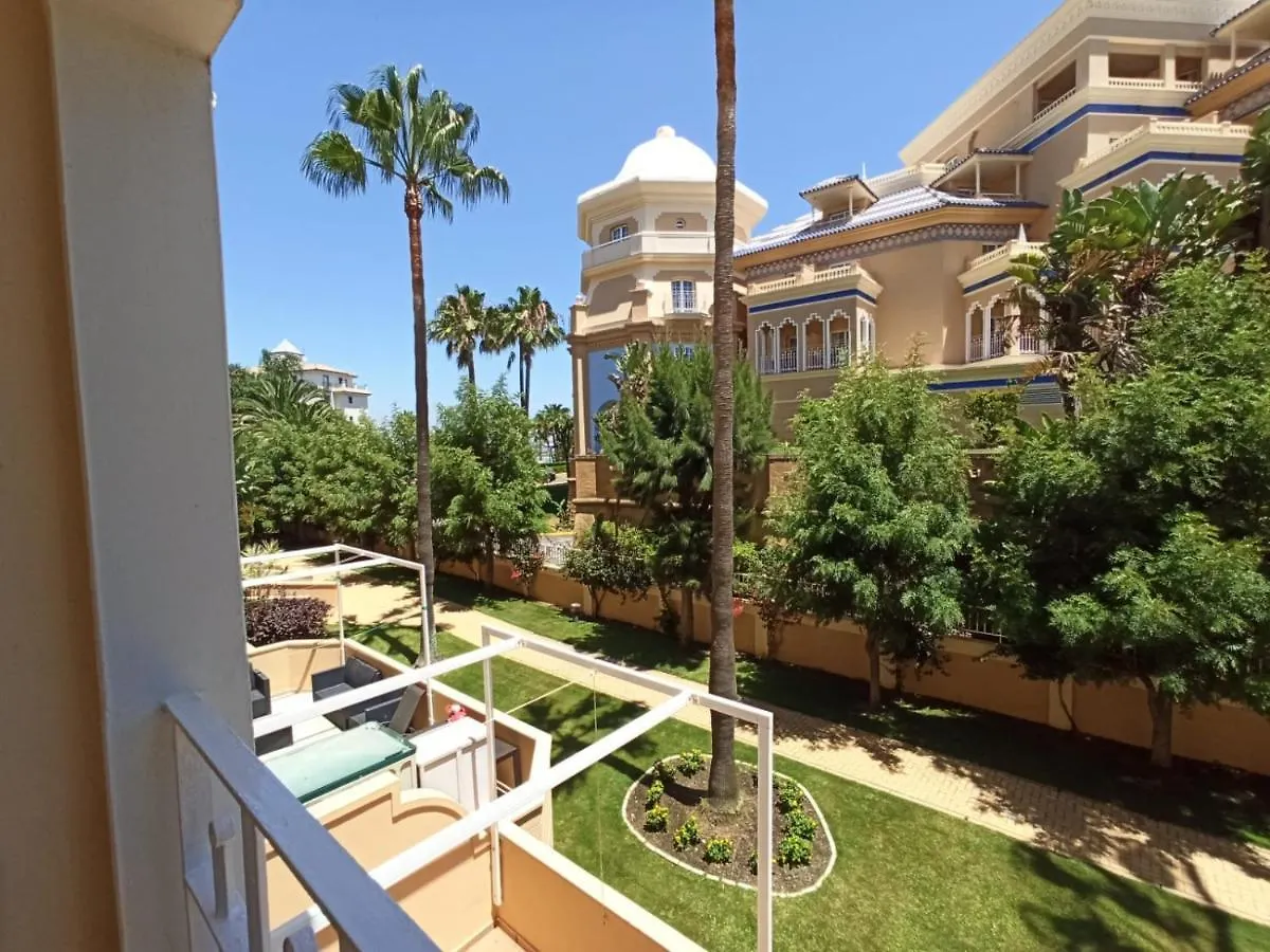 Apartamento 1 dormitorio en primera línea de playa Isla Canela 0*,  España